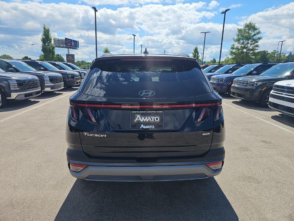 New 2026 Black Hyundai SEL Premium AWD image 4