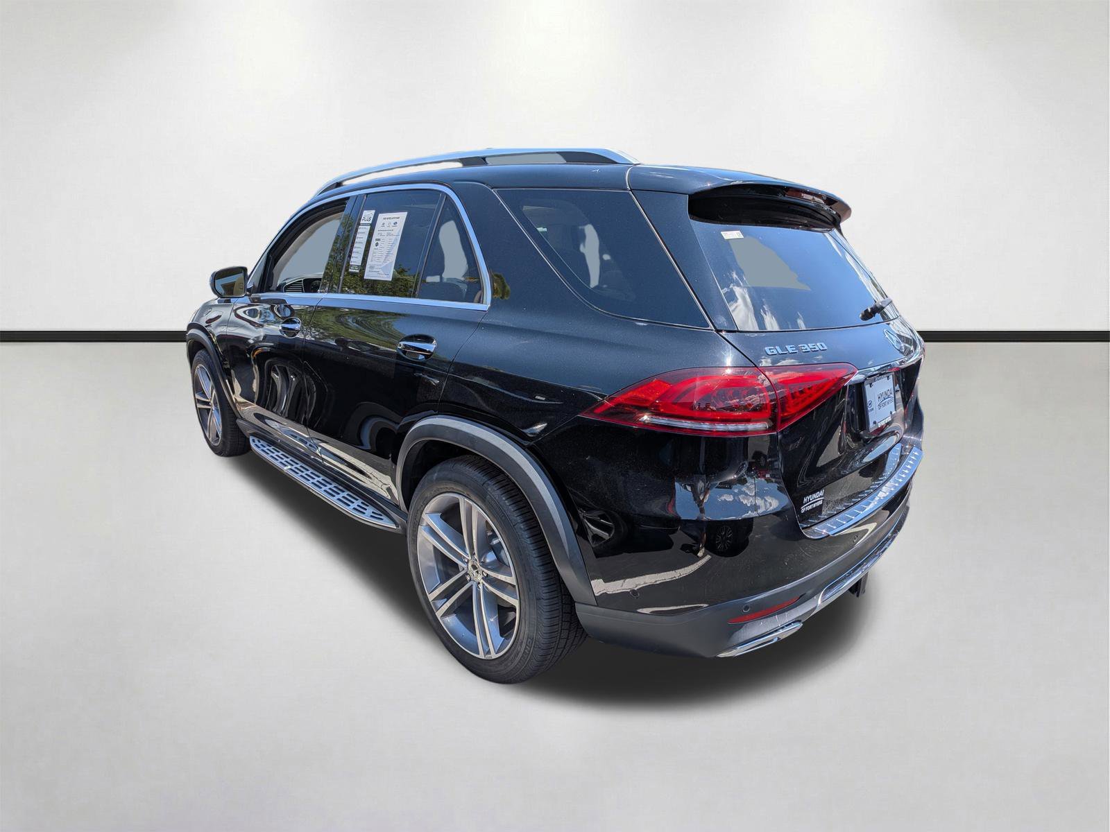 Used 2022 Black Mercedes-Benz GLE 350 image 5