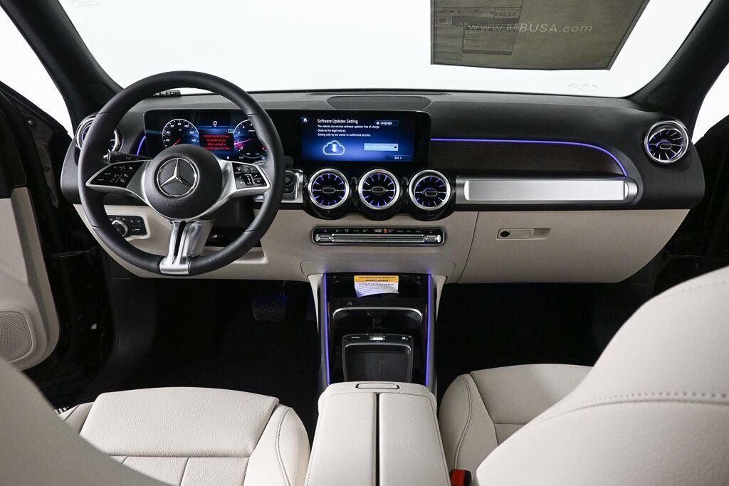 Used 2026 Night Black Mercedes-Benz GLB 250 image 17