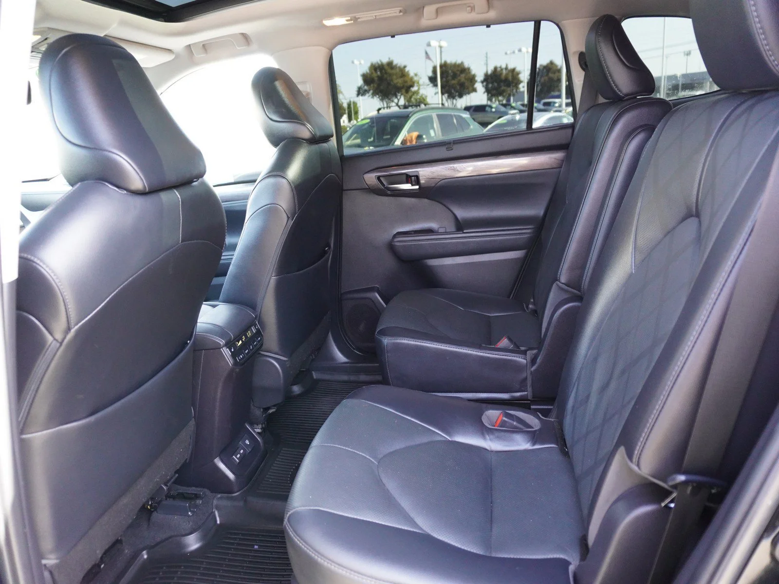 Certified Used 2022 Midnight Black Metallic Toyota Platinum image 16