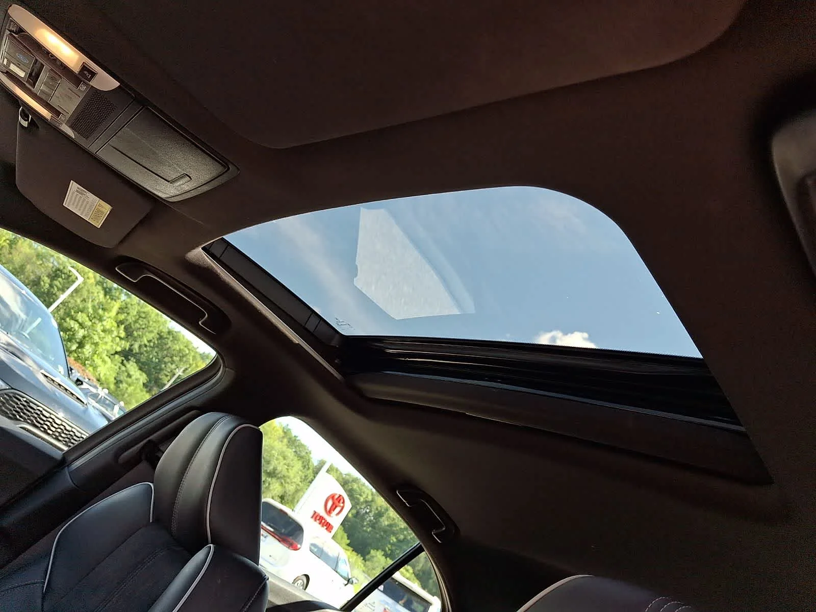 Used 2018 Black Acura  image 16