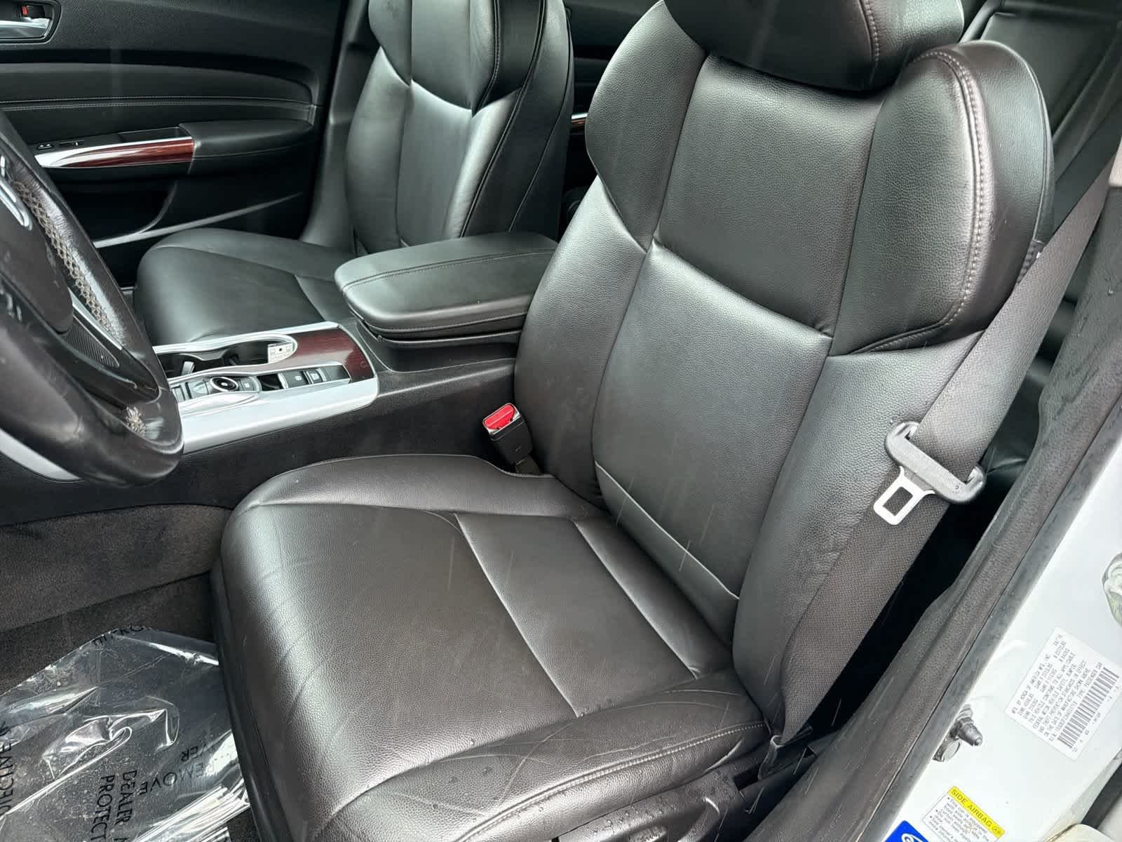 Used 2017 Bellanova White Pearl Acura V6 image 17