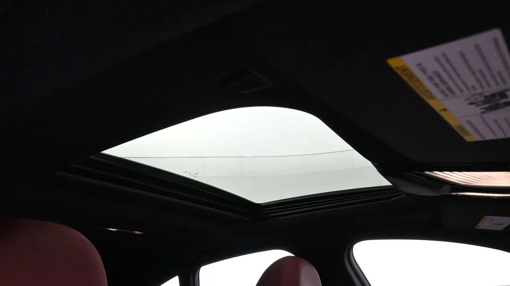 2023 BMW i4 35 - Photo 18