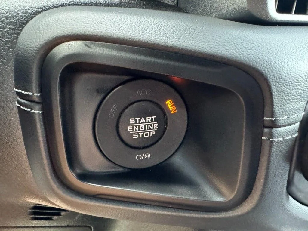 Used 2024 Blue Jeep Sahara image 23