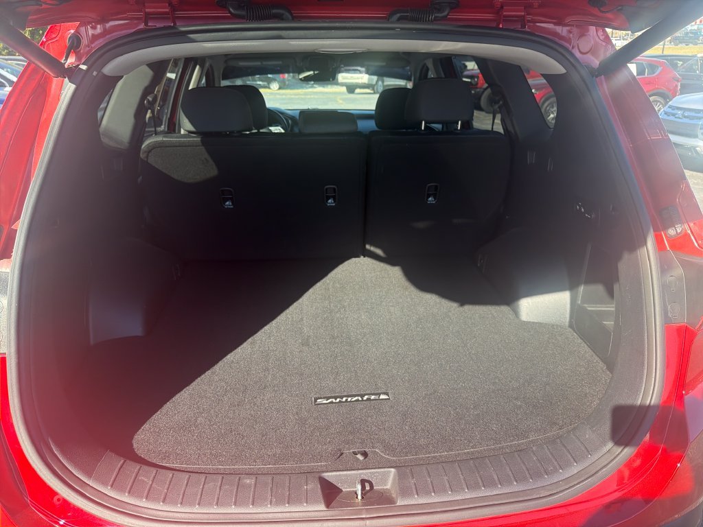 Used 2022 Red Hyundai XRT image 9