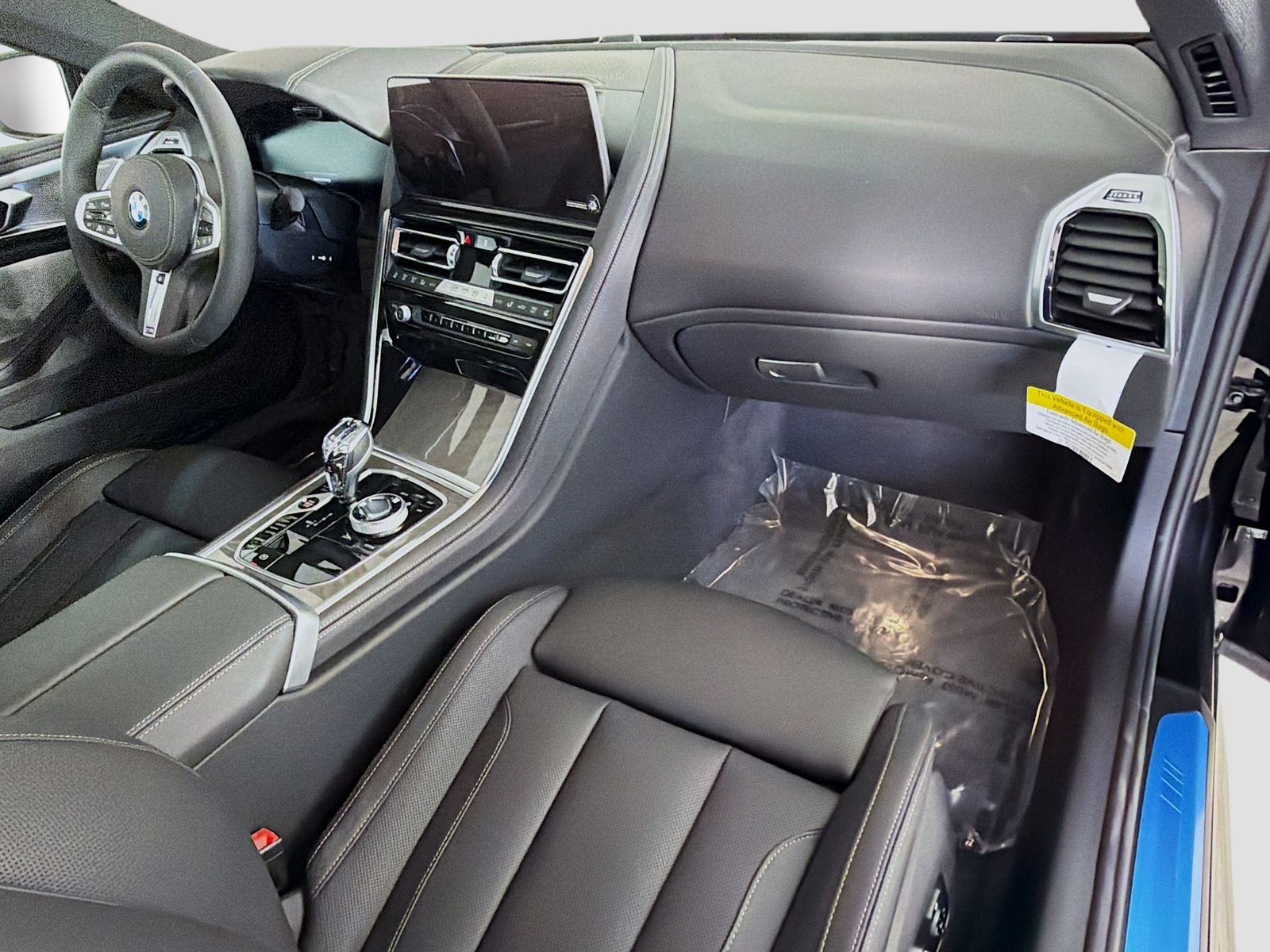2026 BMW 8 Series 840i - Photo 28