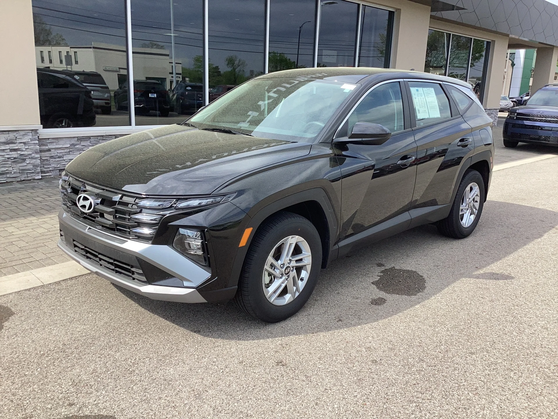 Certified Used 2026 Phantom Black Pearl Hyundai SE image 8