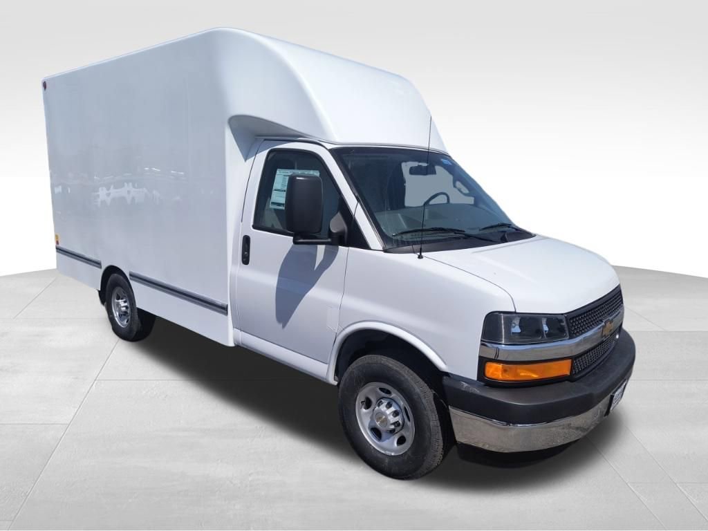 2026 Chevrolet Express 3500 139" WB's photo