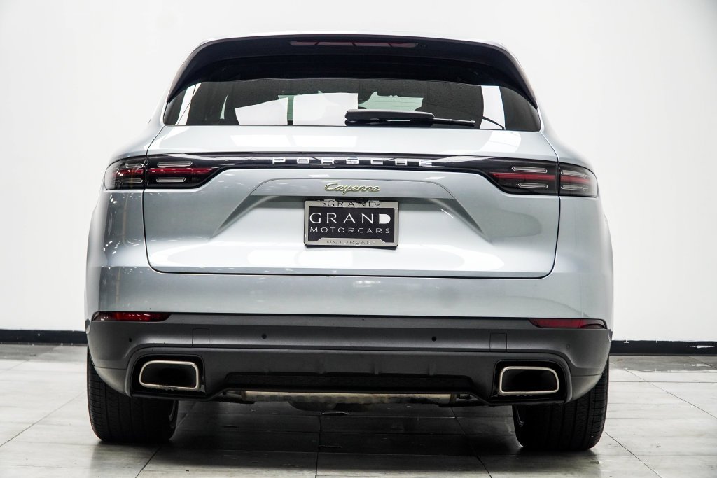 Used 2023 Silver Porsche Base image 17