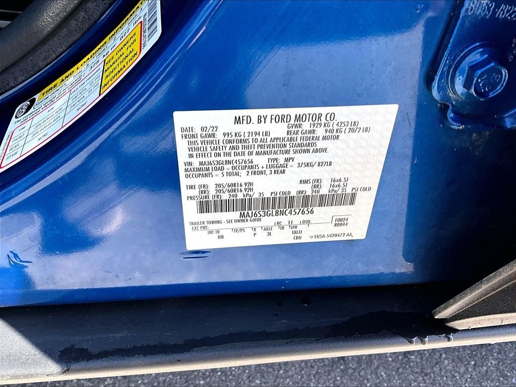 Used 2022 Lightning Blue Metallic Ford SE image 35