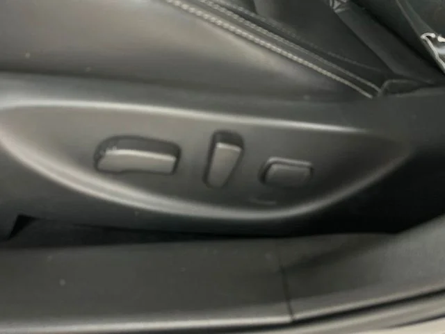 Used 2023 Black Nissan 3.5 SL image 10