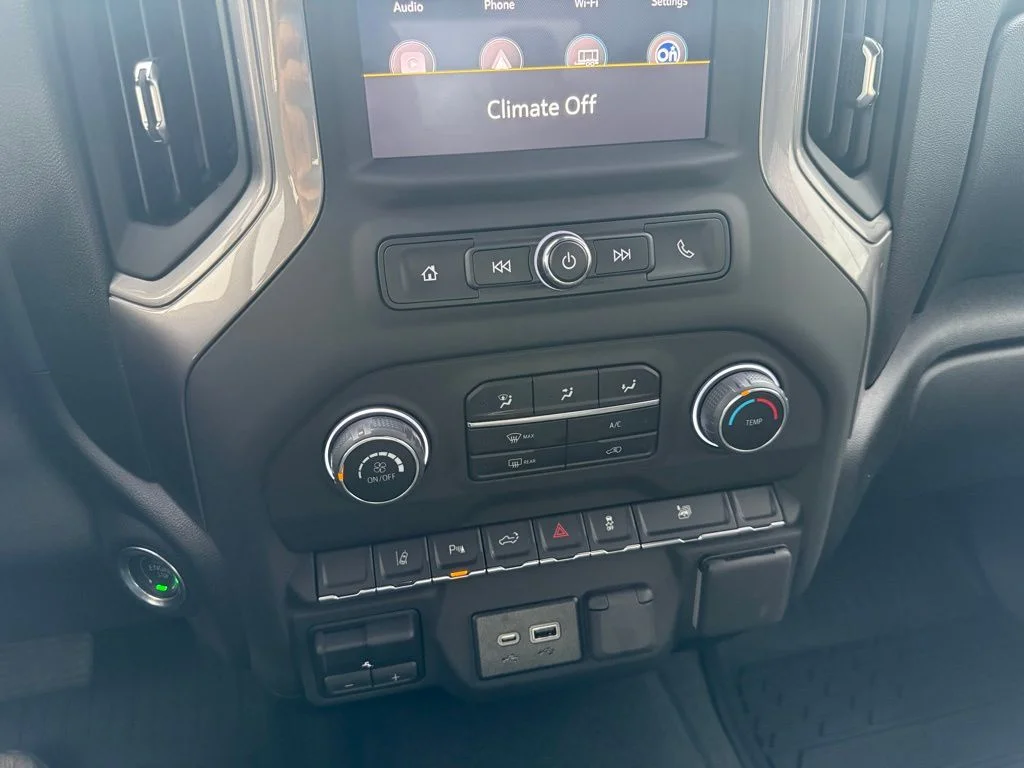 2025 Chevrolet Silverado 2500HD Custom - Photo 27