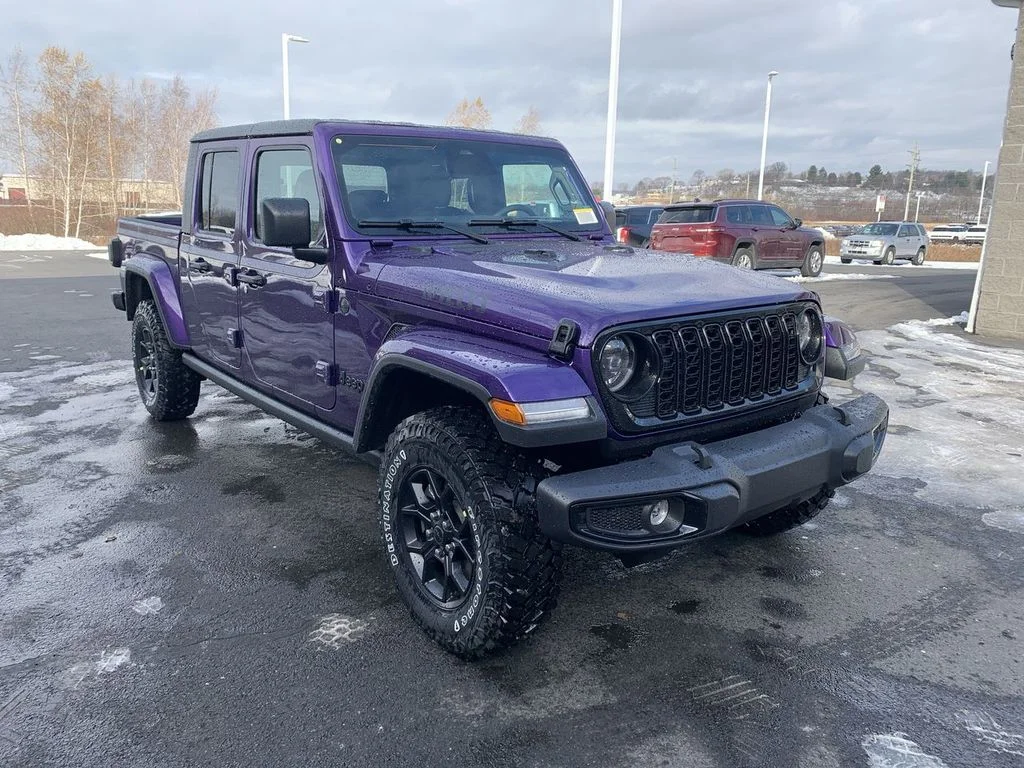 2026 Jeep Gladiator Willys Auto's photo