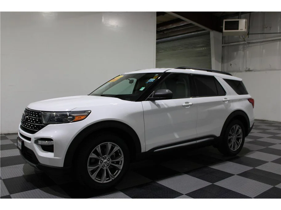 Used 2022 White Ford XLT image 7