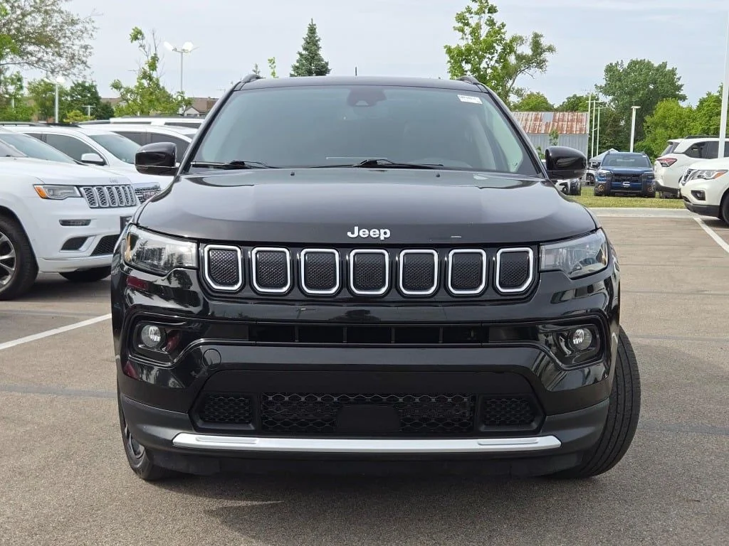 Used 2022 Black Jeep Limited image 5