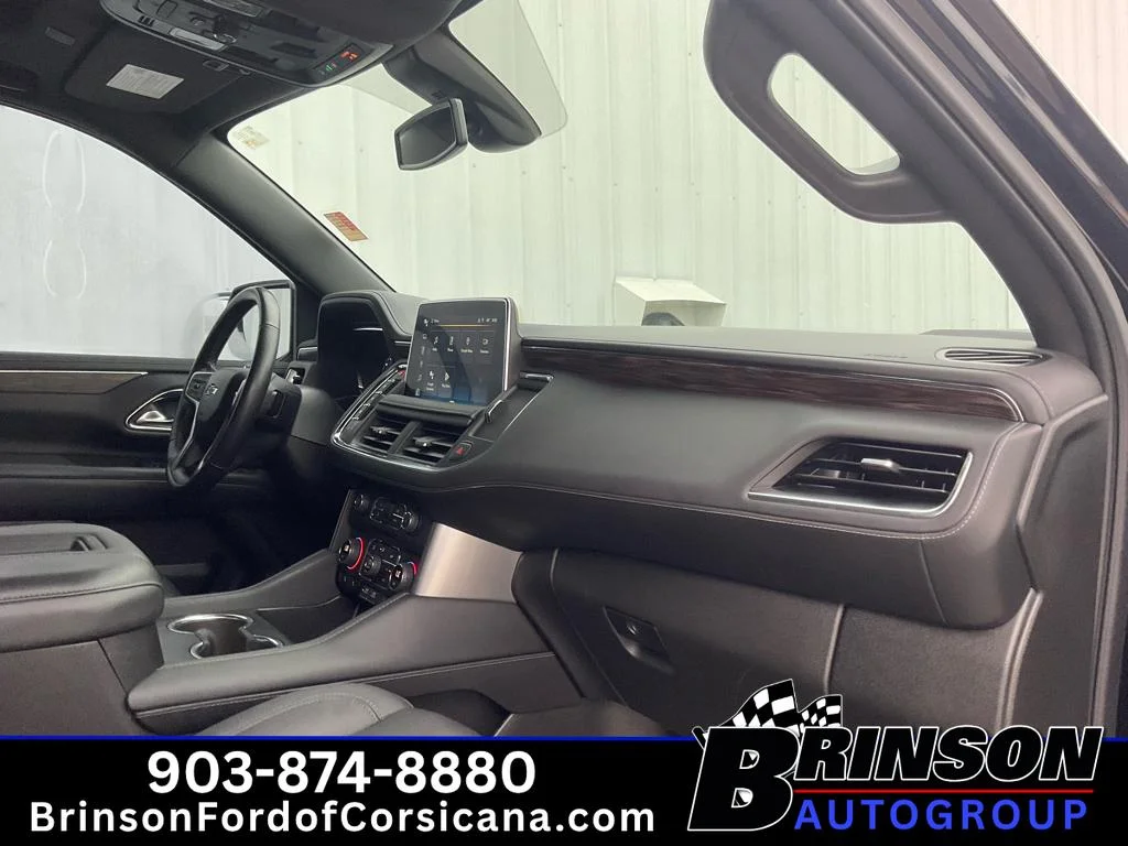 Used 2022 Black Chevrolet Z71 image 22