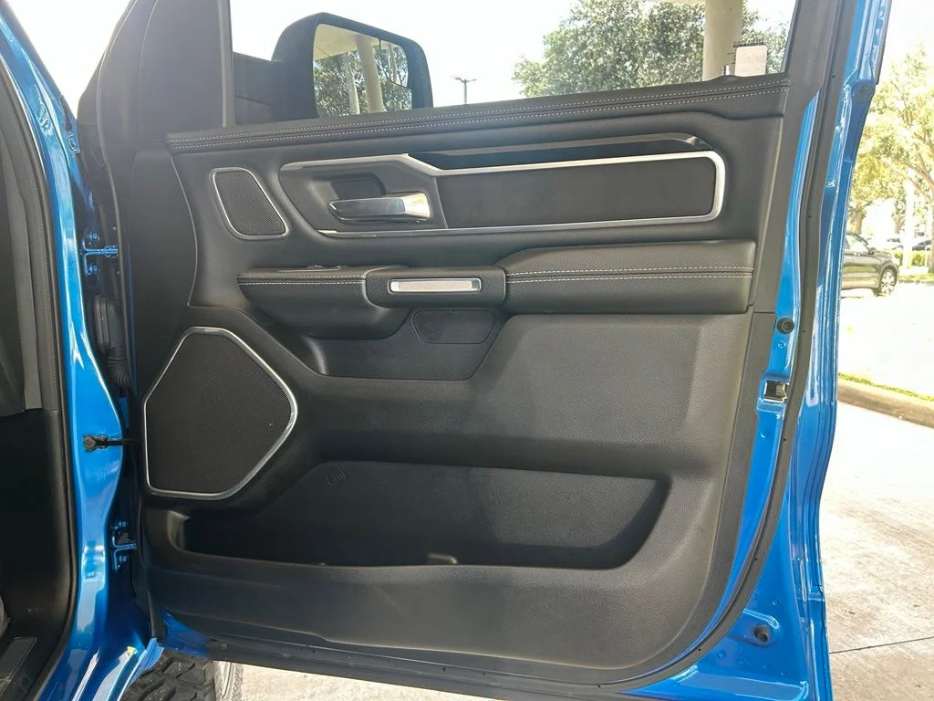 Used 2020 Blue Ram Laramie image 31