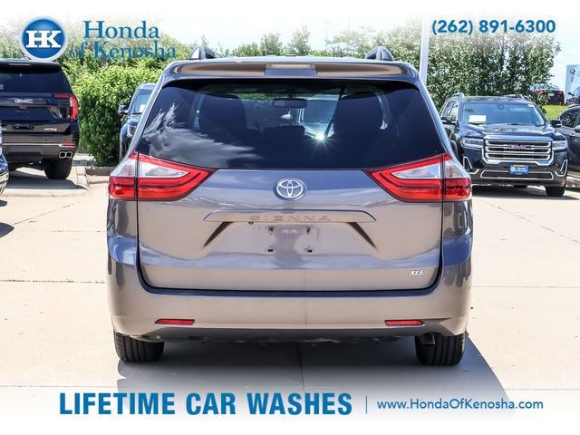 Used 2015 Predawn Gray Mica Toyota XLE image 4