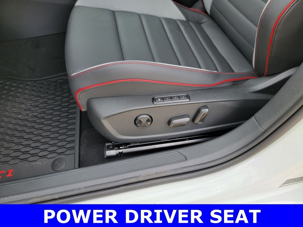 2025 Volkswagen Golf GTI SE - Photo 25