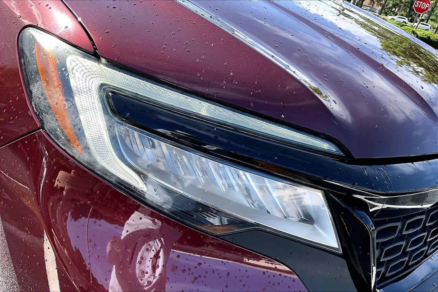 Used 2020 Deep Scarlet Pearl Honda Elite image 28
