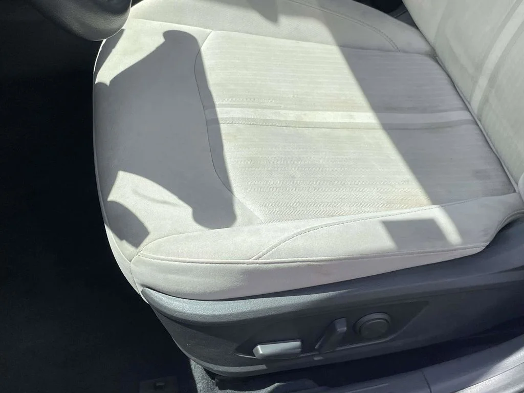 Used 2023 White Hyundai SEL image 13