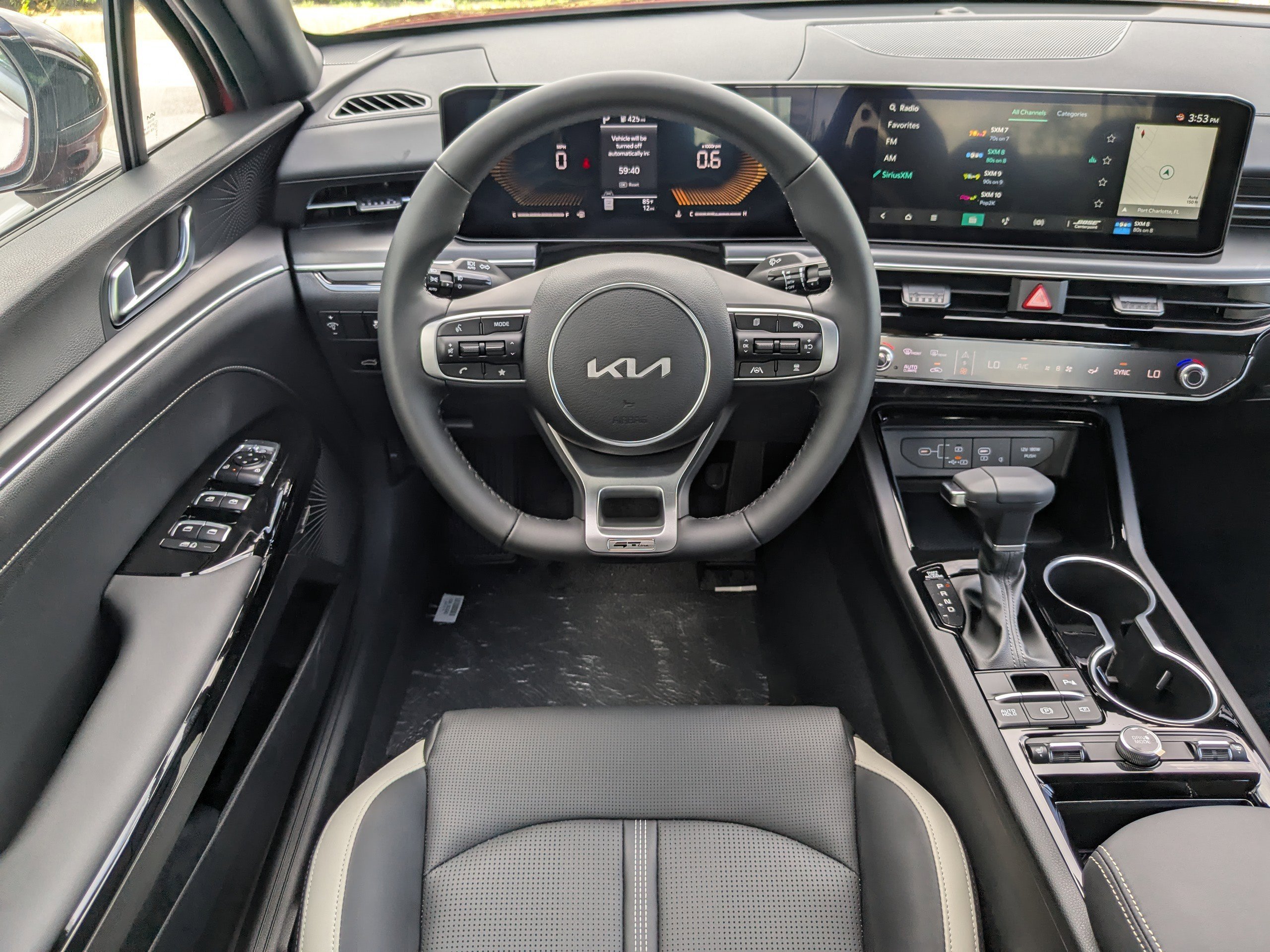 2026 Kia K5 GT-Line - Photo 18