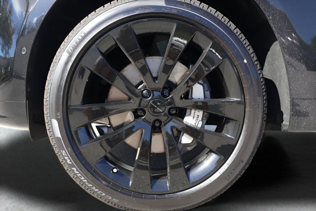 Certified Used 2026 Black Land Rover Dynamic SE image 9