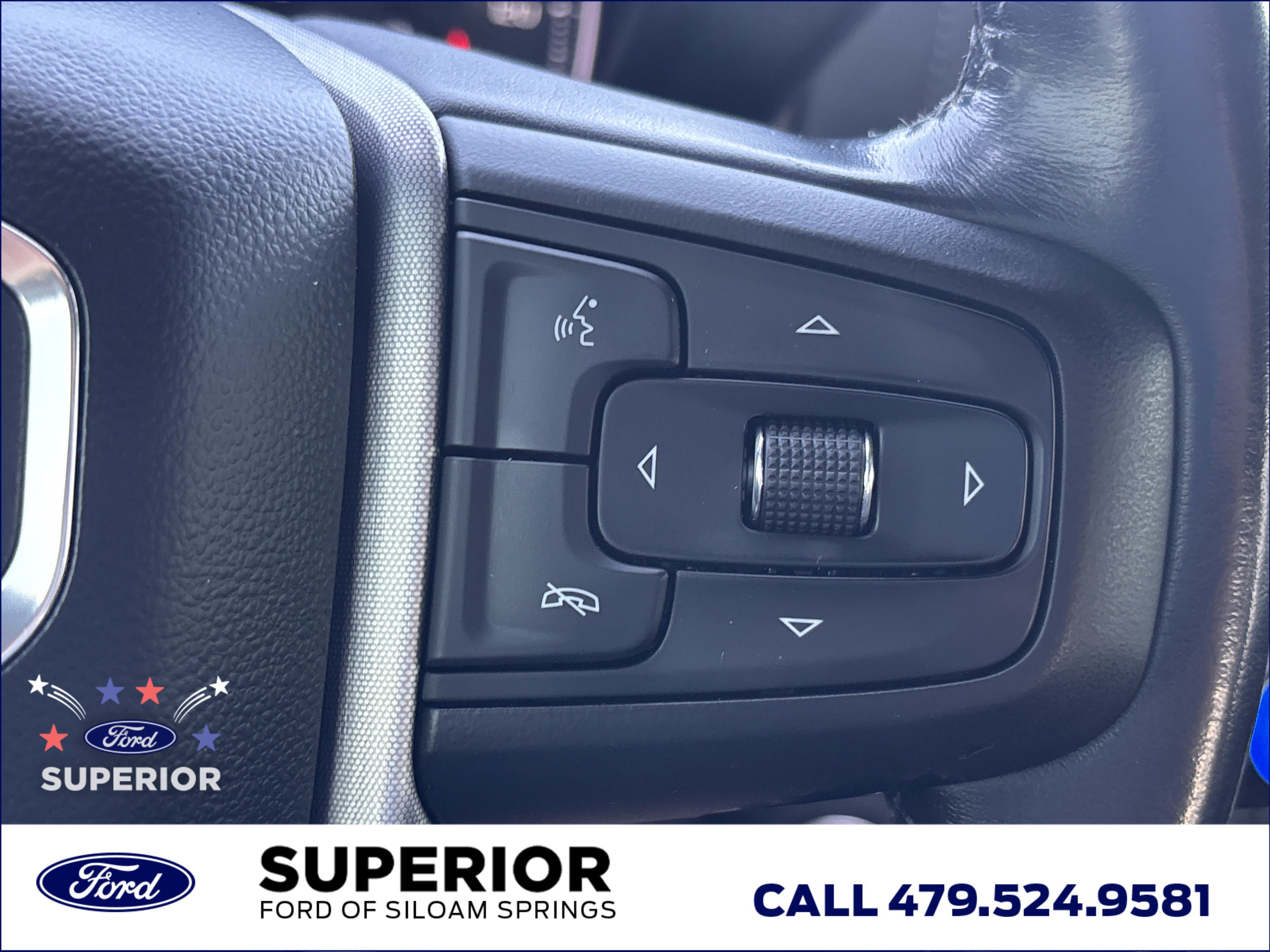Used 2021 White Frost Tricoat GMC SLT 4WD image 31