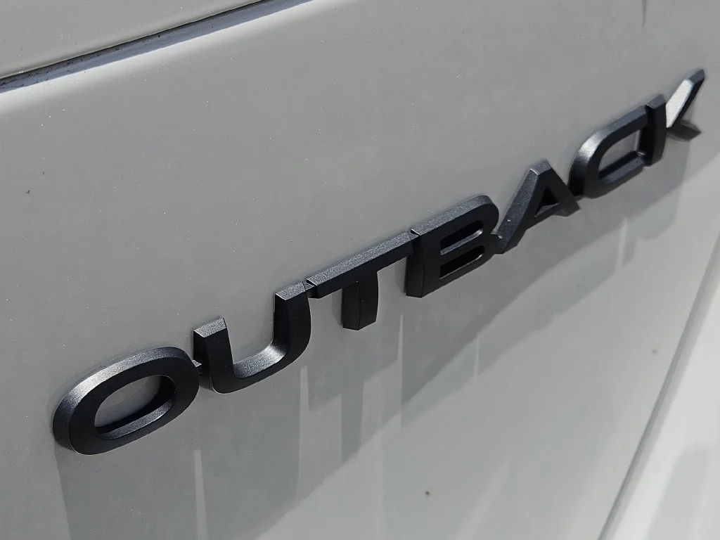 Used 2025 White Subaru Onyx Edition image 12