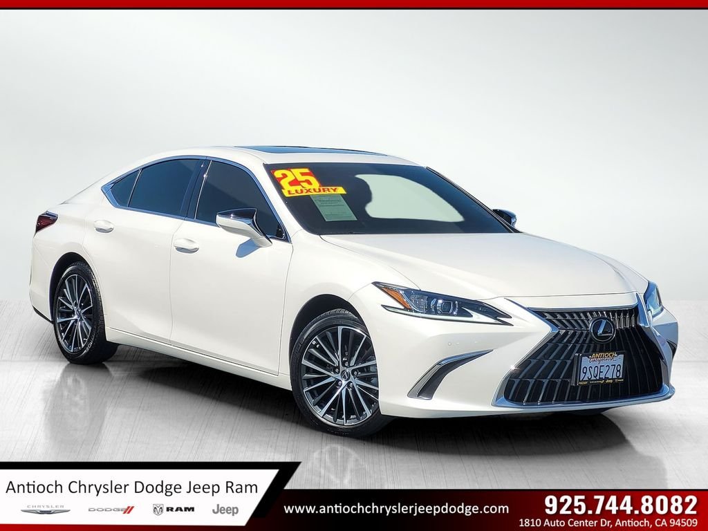 2025 Lexus ES 350 350's photo
