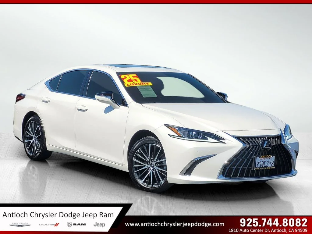 2025 Lexus ES 350 350's photo