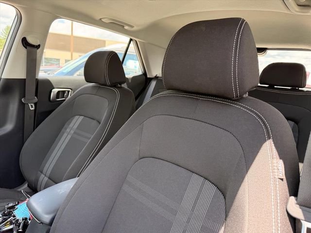 Used 2026 Silver Hyundai SEL image 9