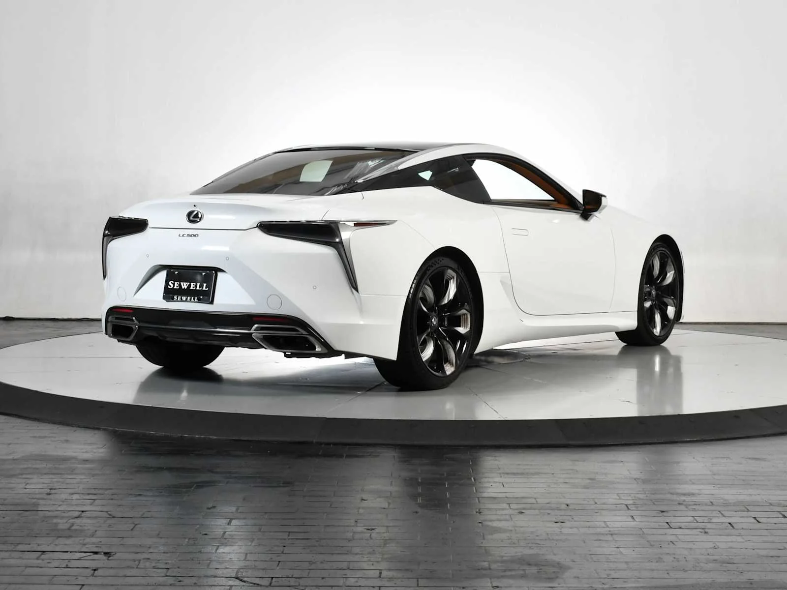 Certified Used 2024 ULTRA WHITE Lexus  image 7