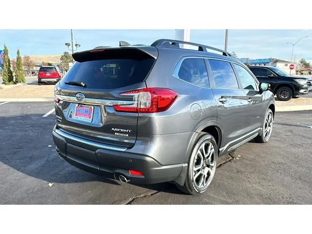 New 2026 MAGNETITE GRAY METALLIC Subaru Limited 7-Passenger image 3
