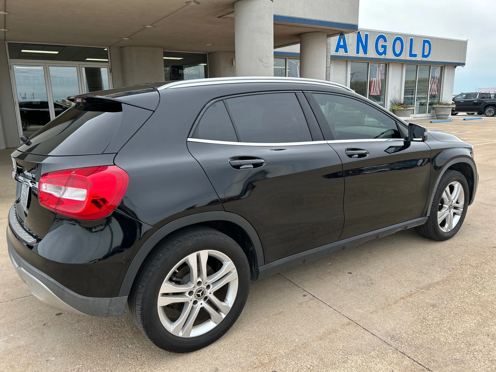 Used 2018 Cosmos Black Metallic Mercedes-Benz GLA 250 image 10