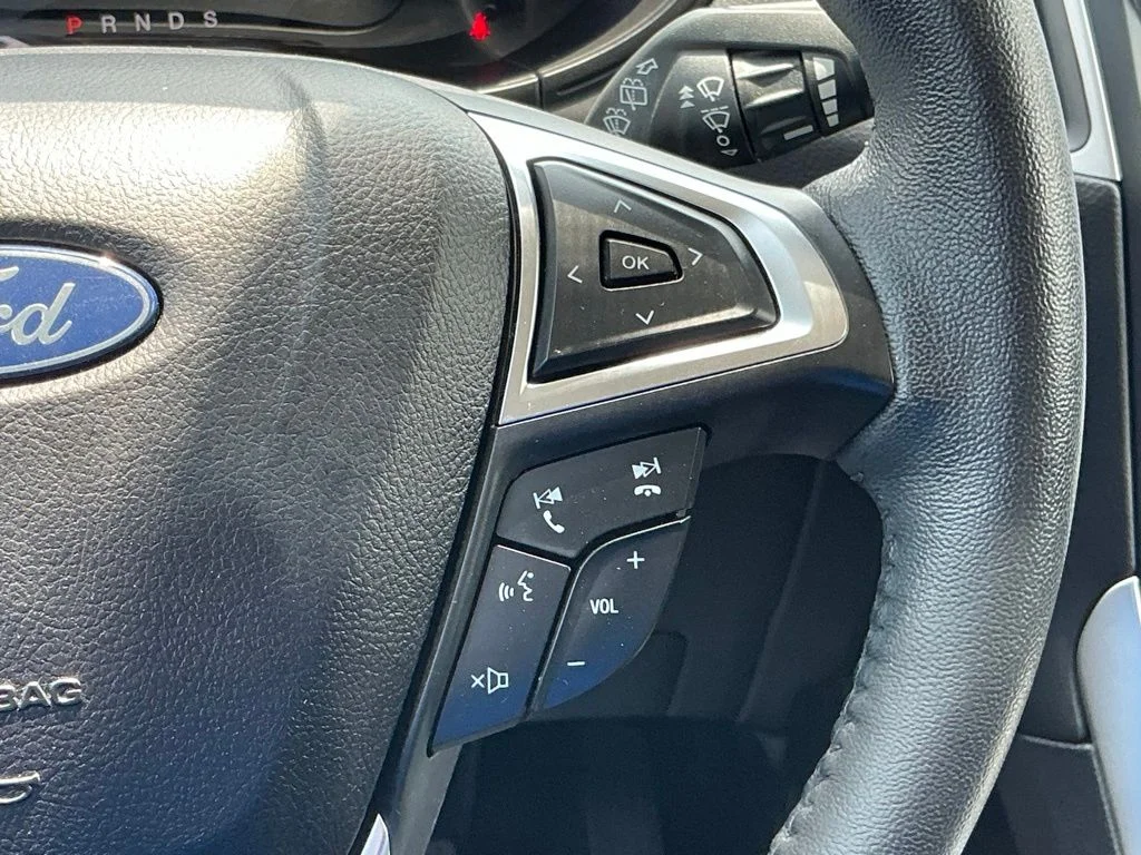 Used 2023 Black Ford SEL image 39