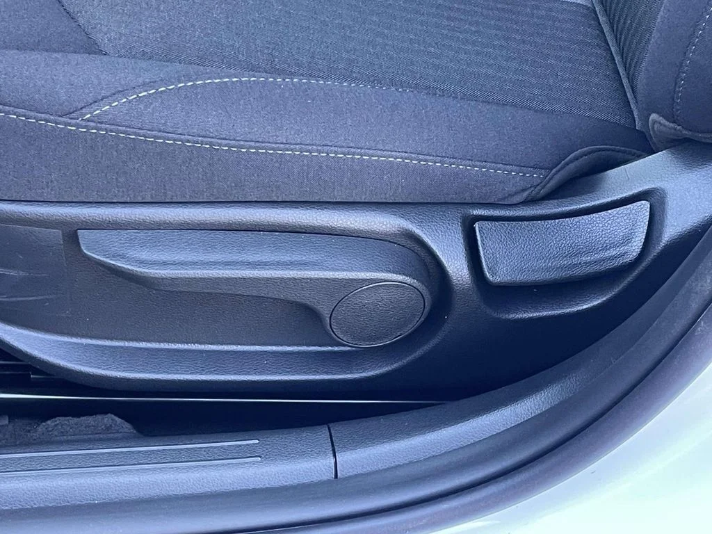 New 2026 White Hyundai SE image 16