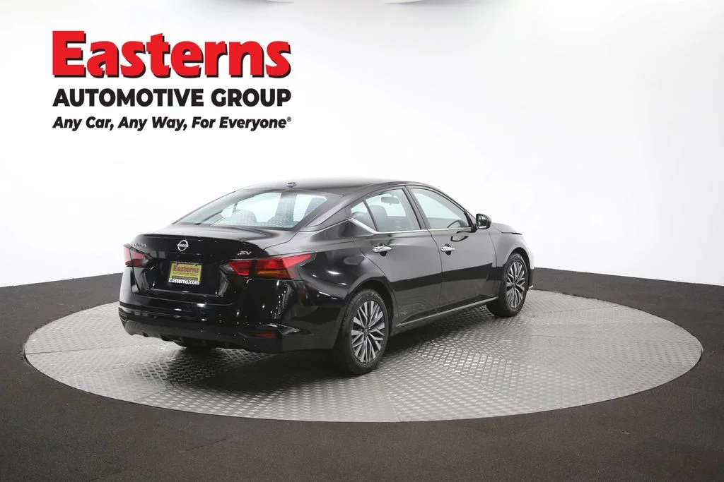 Used 2024 Black Nissan 2.5 SV image 40