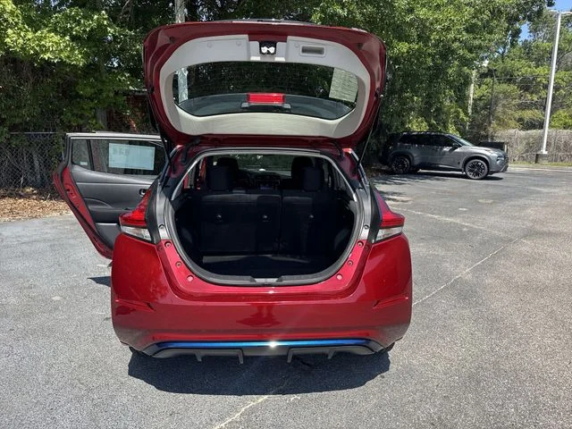 Used 2018 Red Nissan SV image 12