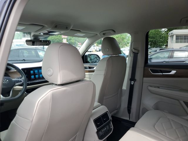 New 2026 Black Volkswagen 2.0T SE image 11