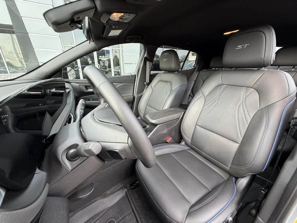 Certified Used 2025 Grey Buick Fwd 4dr Sport image 14