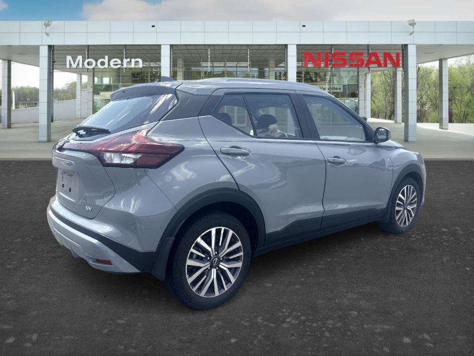 Certified Used 2023 Boulder Gray Pearl Nissan SV image 5