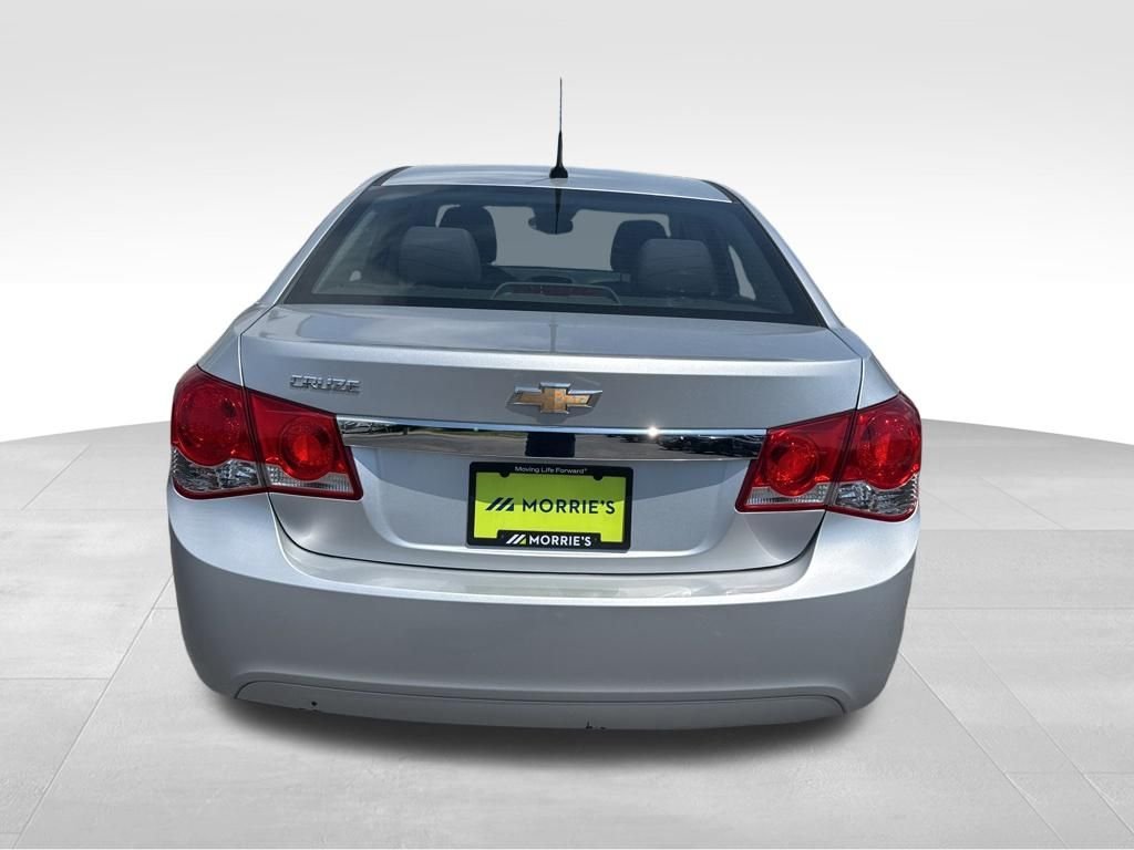 Used 2013 Silver Chevrolet LS image 10
