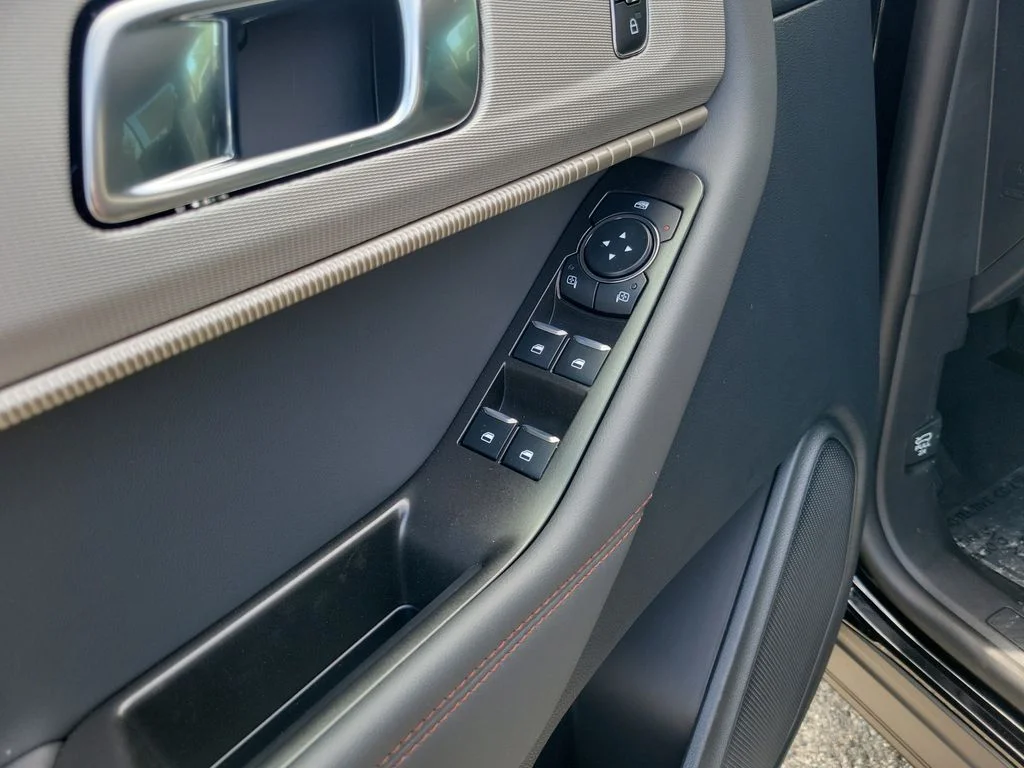 New 2026 Agate Black Metallic Ford Active image 16