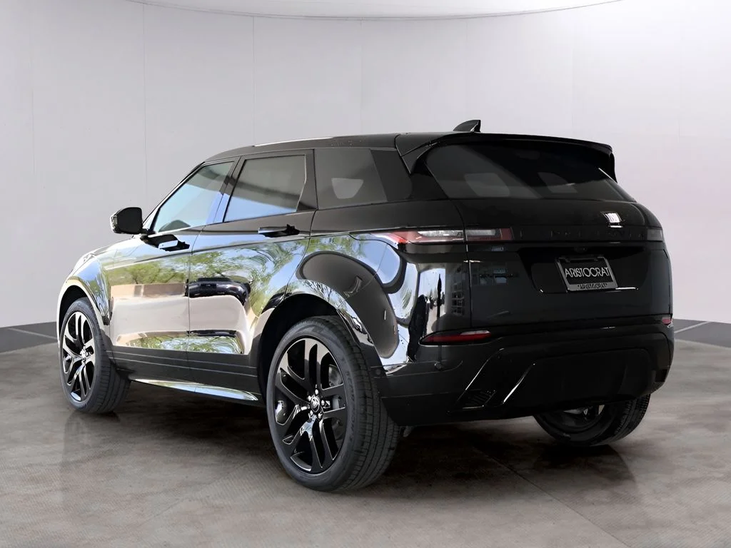 Certified Used 2026 Santorini Black Metallic Land Rover Dynamic image 10