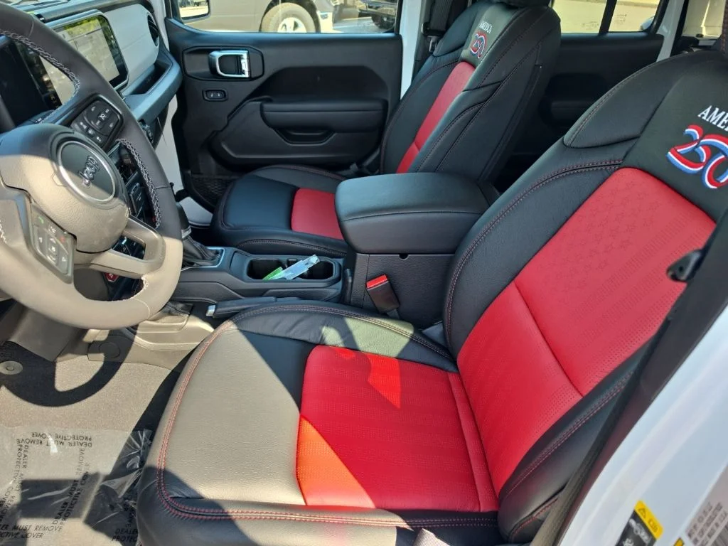 2025 Jeep Gladiator Willys - Photo 12