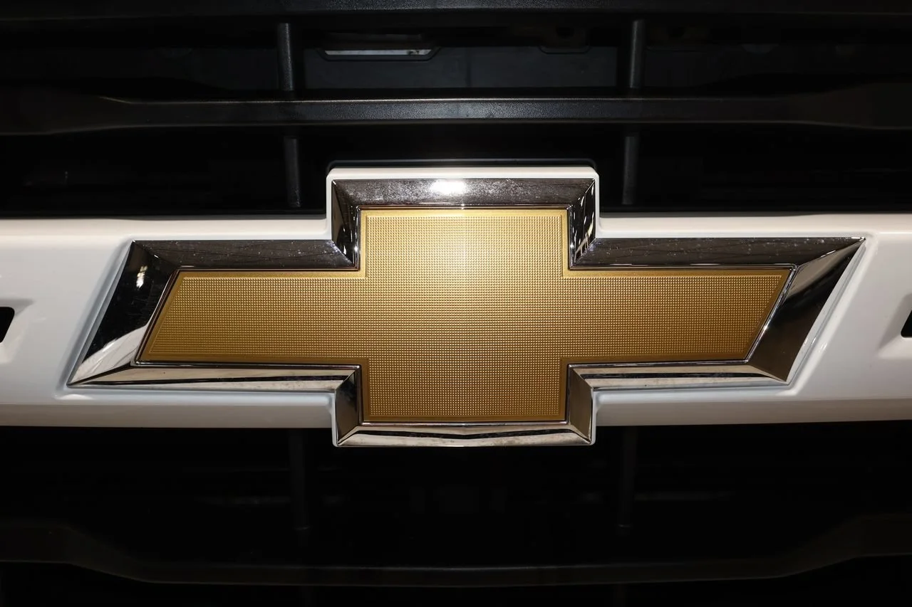 Used 2024 Summit White Chevrolet Custom image 36