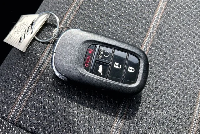 Used 2026 Platinum White Pearl Honda Sport image 11