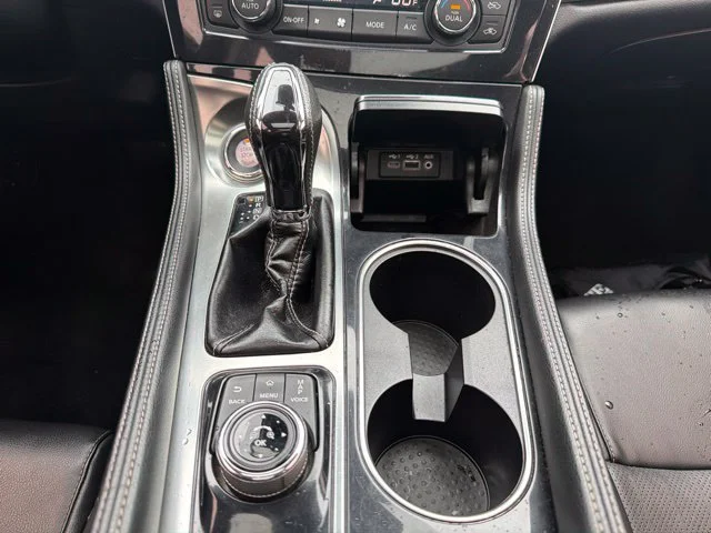 Used 2020 Silver Nissan 3.5 SL image 20