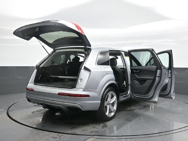 Used 2019 Silver Audi 55 Prestige image 29